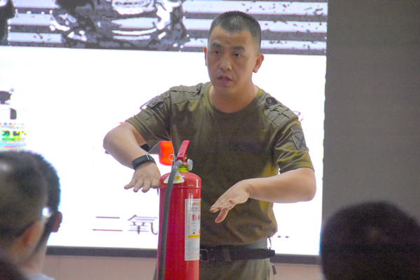 荣耀体育游戏平台防雷开展消防培训学习
