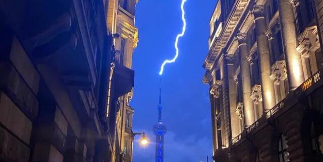 荣耀体育游戏平台防雷解析上海东方明珠“接闪”